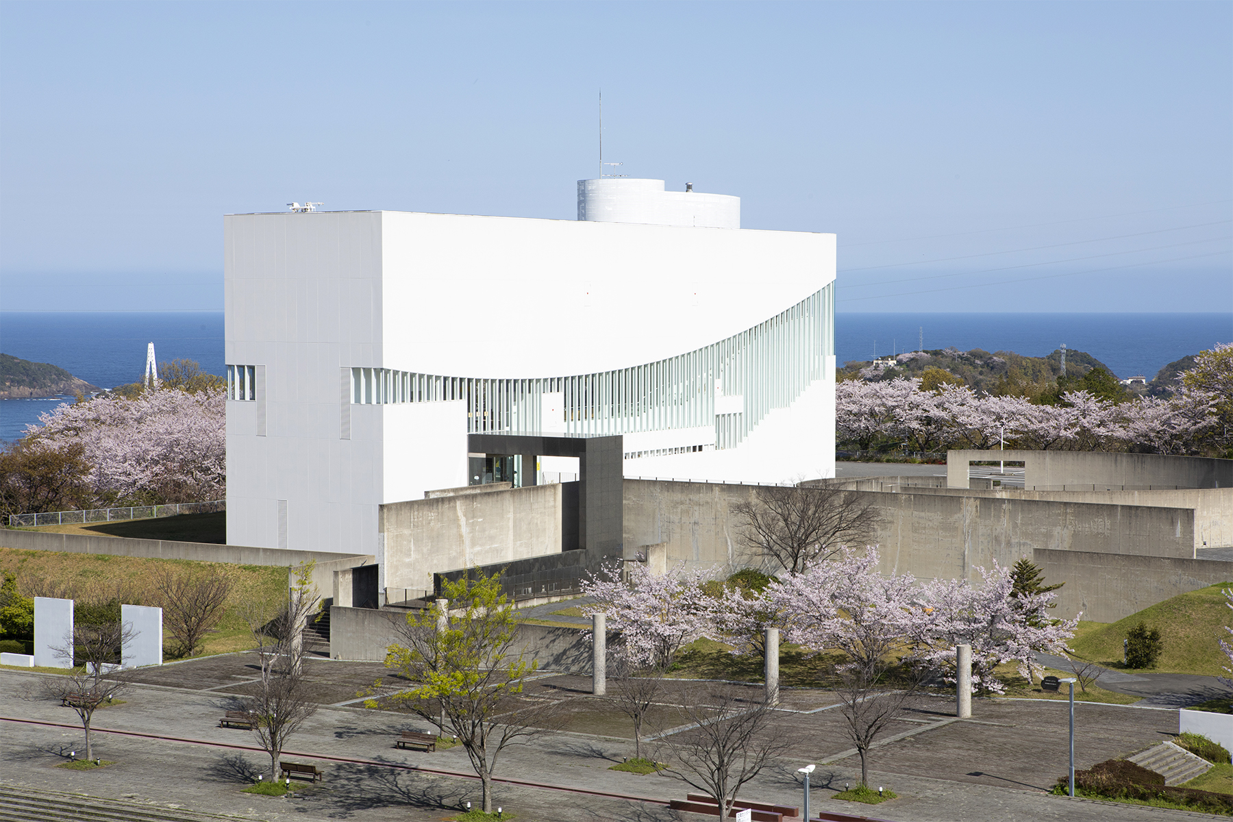 浜田市世界こども美術館・外観